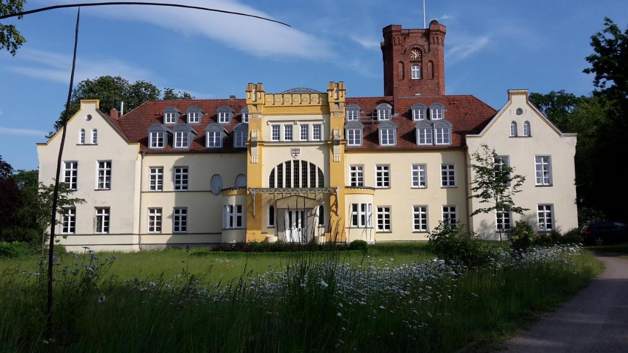 Schloss Lelkendorf, Fewo Gross Gievitz Exterior foto
